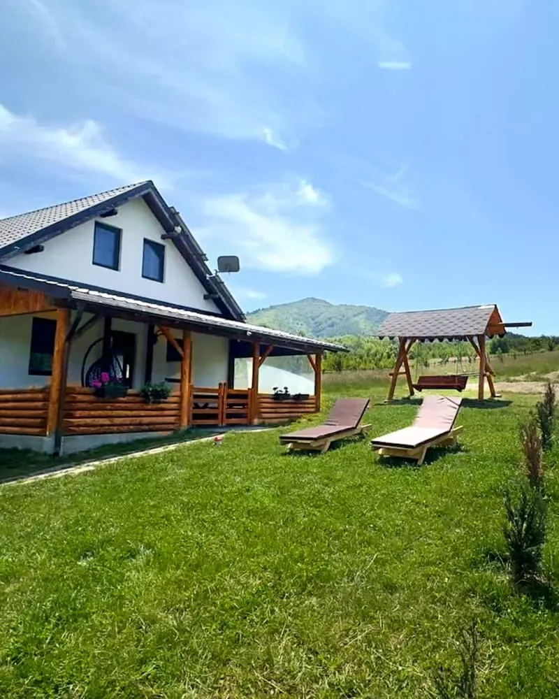 Cabană cu ciubăr